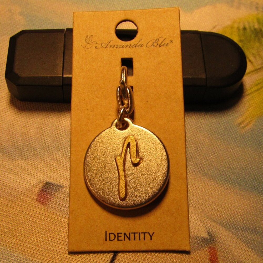 Bracelet Charms | Amanda Blu | Identity | r